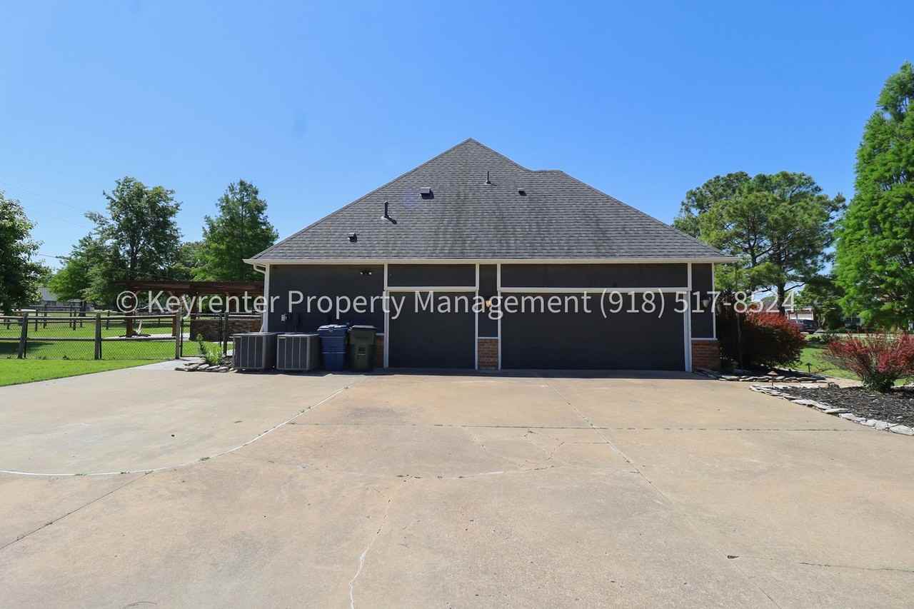 15641 E 85th Pl N - Photo 6 of 50
