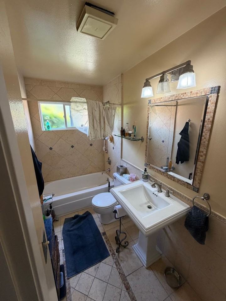 2516 Dapplegray Ln - Photo 6 of 12