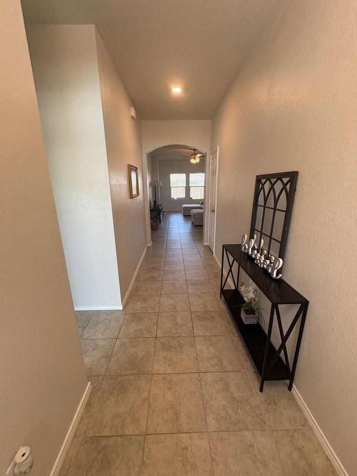 2408 Corradino St - Photo 3 of 10