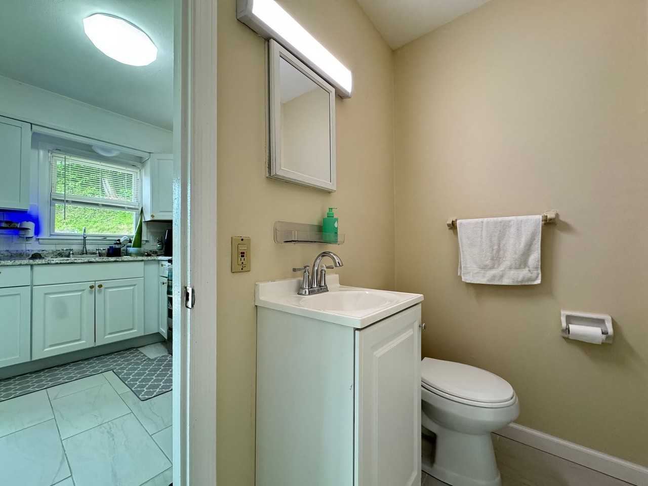 87 Warwick St - Photo 7 of 27