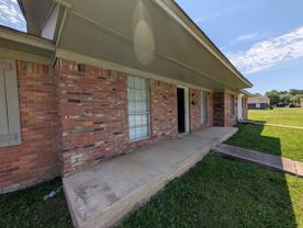 2400 Brookridge Dr #8 - Photo 1 of 1