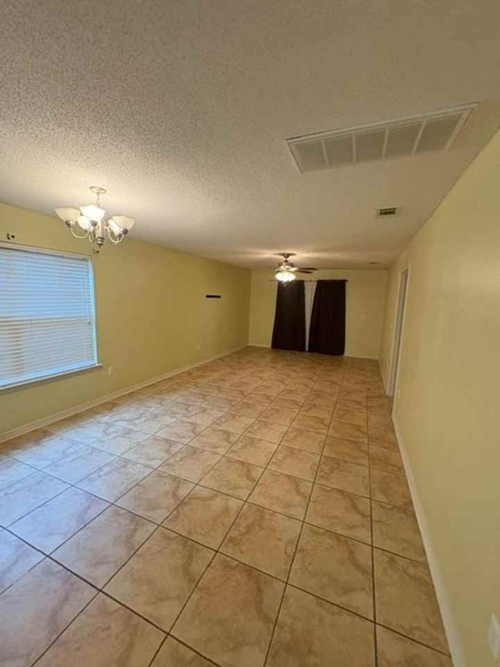 311 Dahlquist Dr - Photo 5 of 23