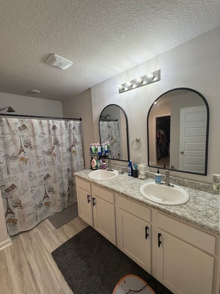 6731 Cambrian Rdg - Photo 3 of 26