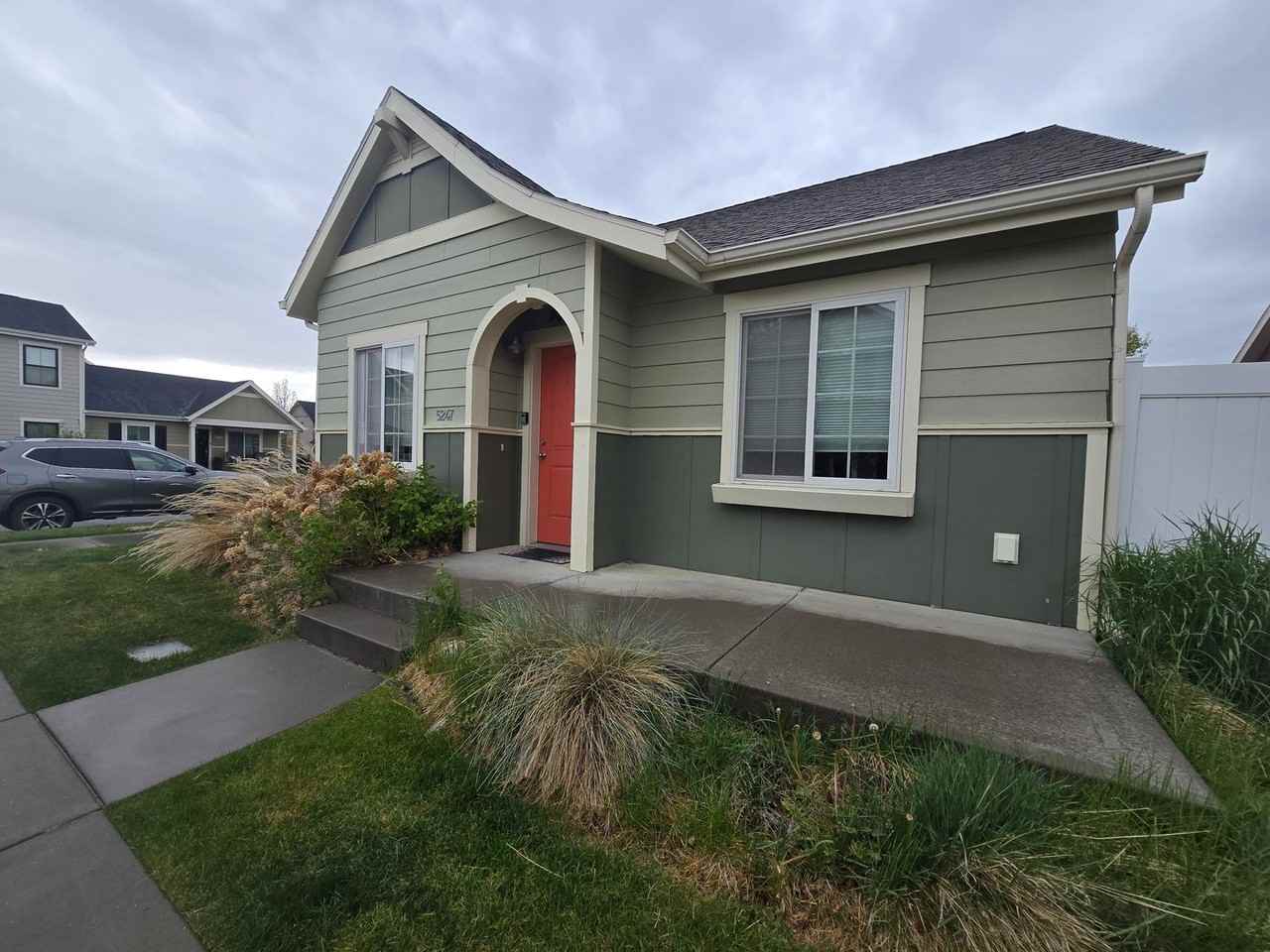 5247 Golden Hollow Rd - Photo 2 of 27