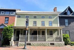 featured image of 109 Nw Front St