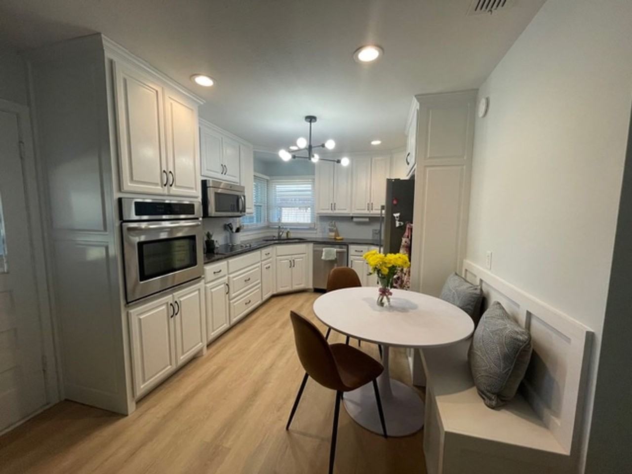 2500 Garfield Ave - Photo 2 of 7
