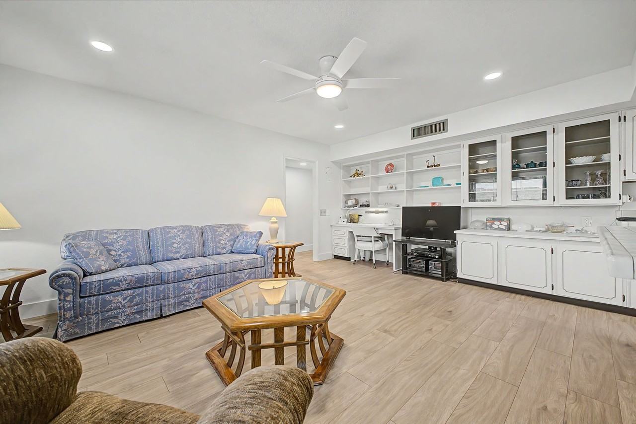 13222 W Kodiak Dr - Photo 5 of 15