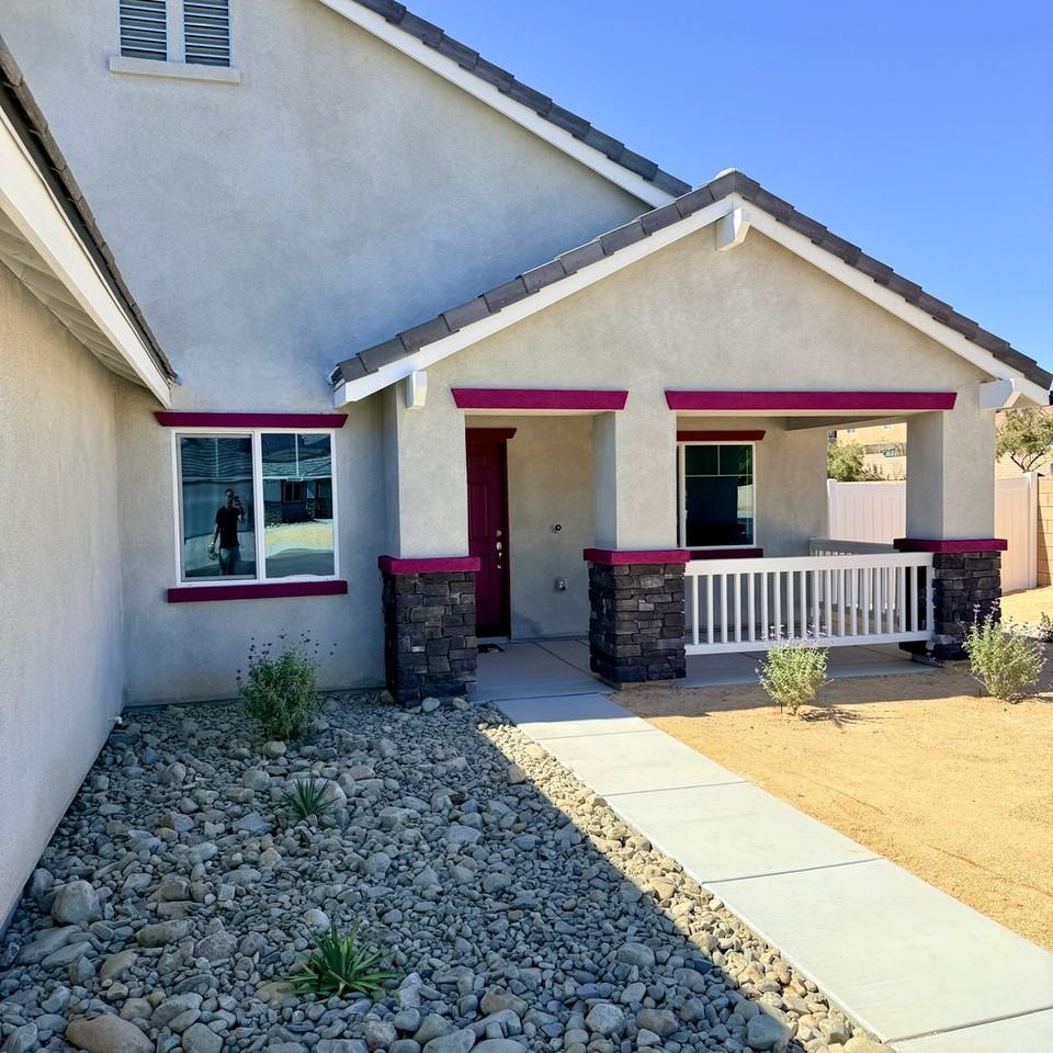 11705 Sebastian St - Photo 4 of 37