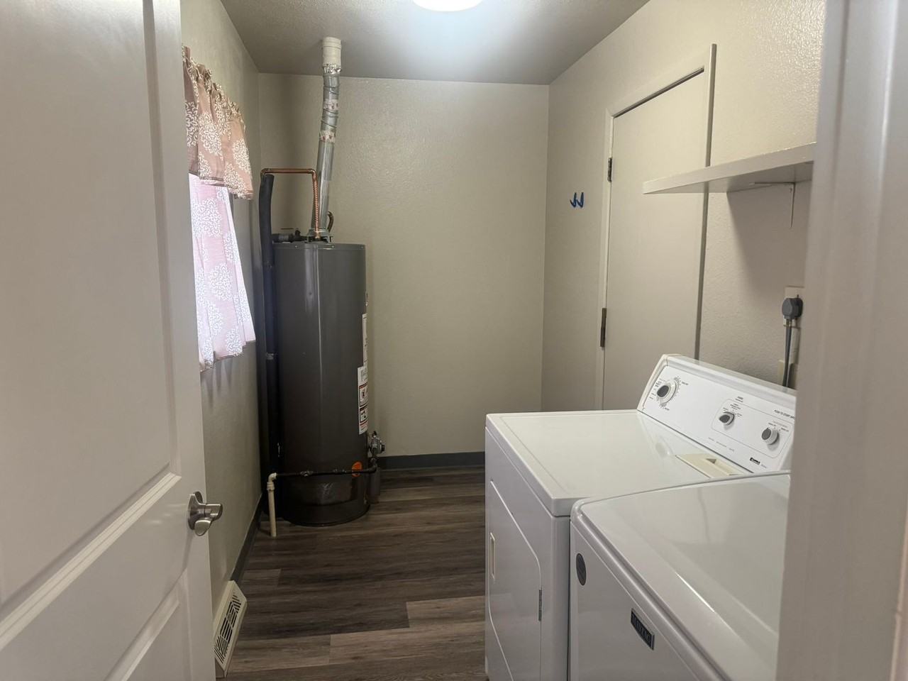 4103 Everton Dr - Photo 5 of 15