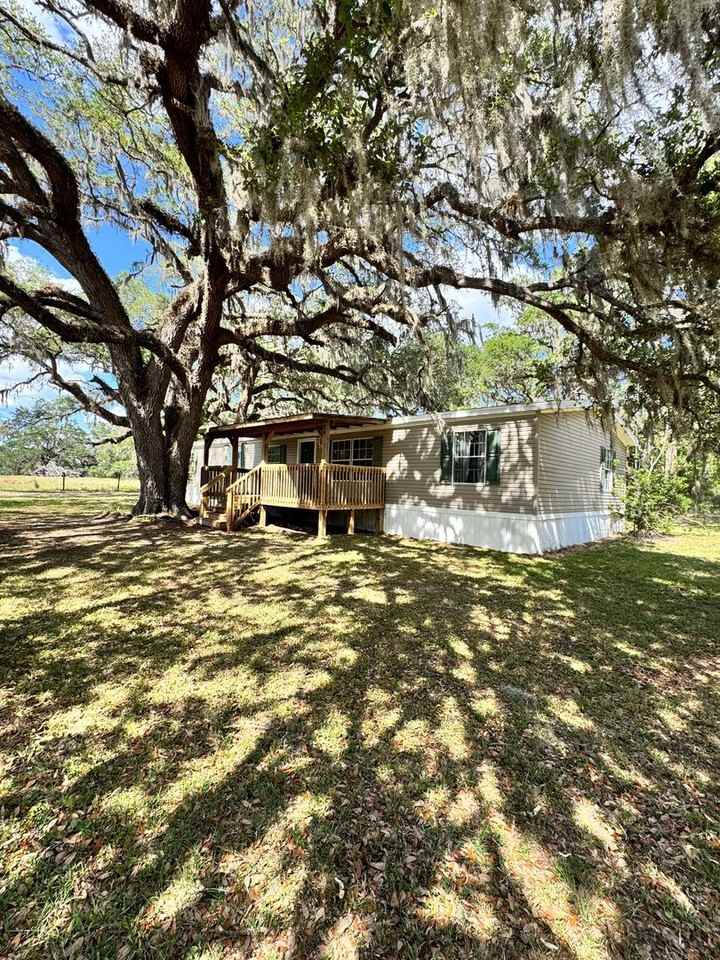 17640 Bellamy Brothers Blvd - Photo 2 of 16