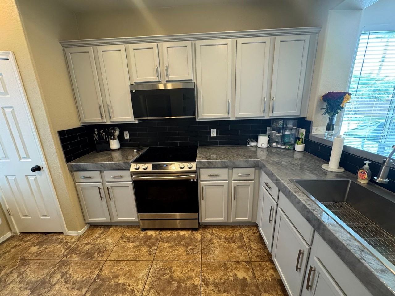 4133 E Cherry Hills Dr - Photo 5 of 24