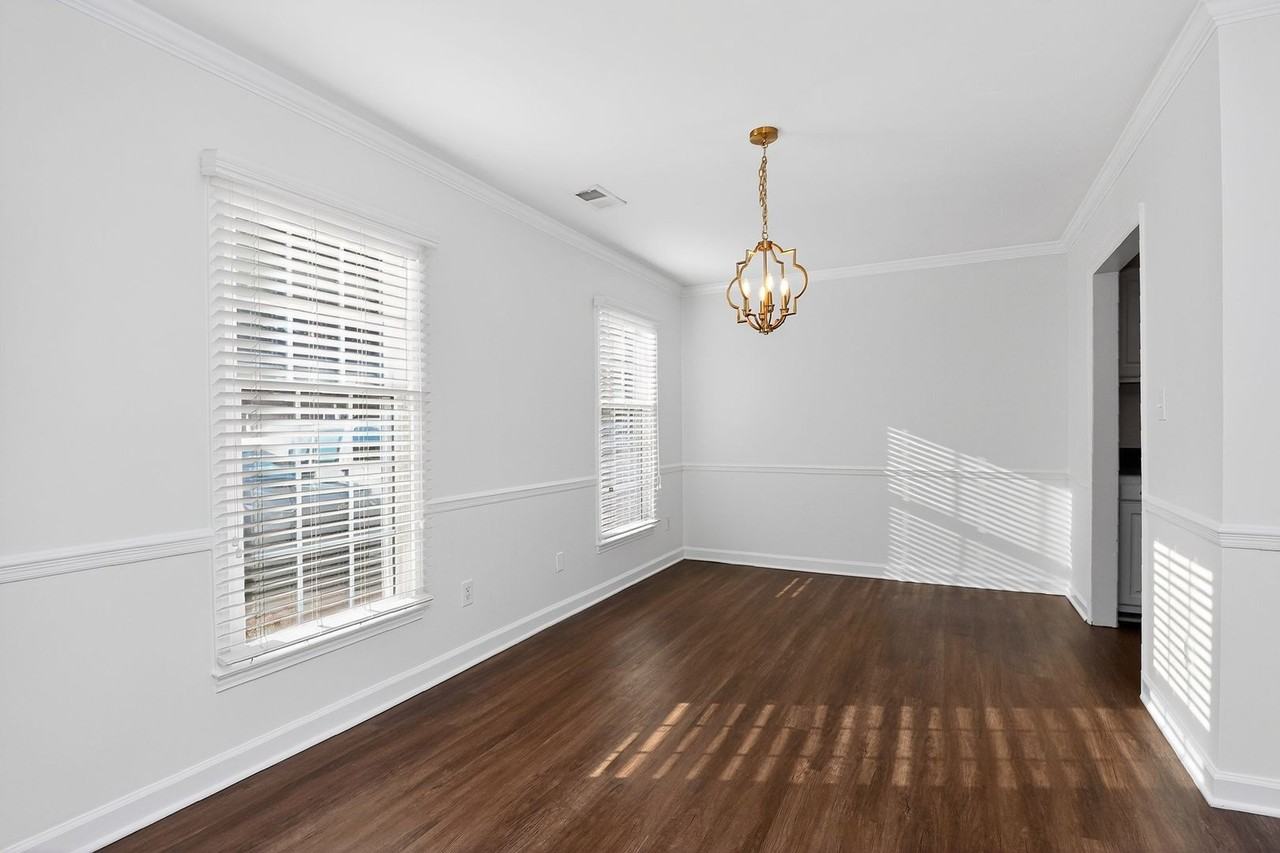 1819 Sabrina Ct - Photo 4 of 31