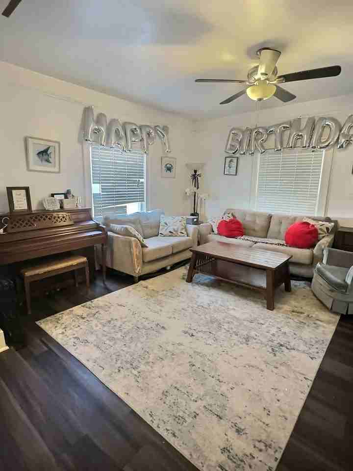 330 W 4th St - Photo 2 of 16