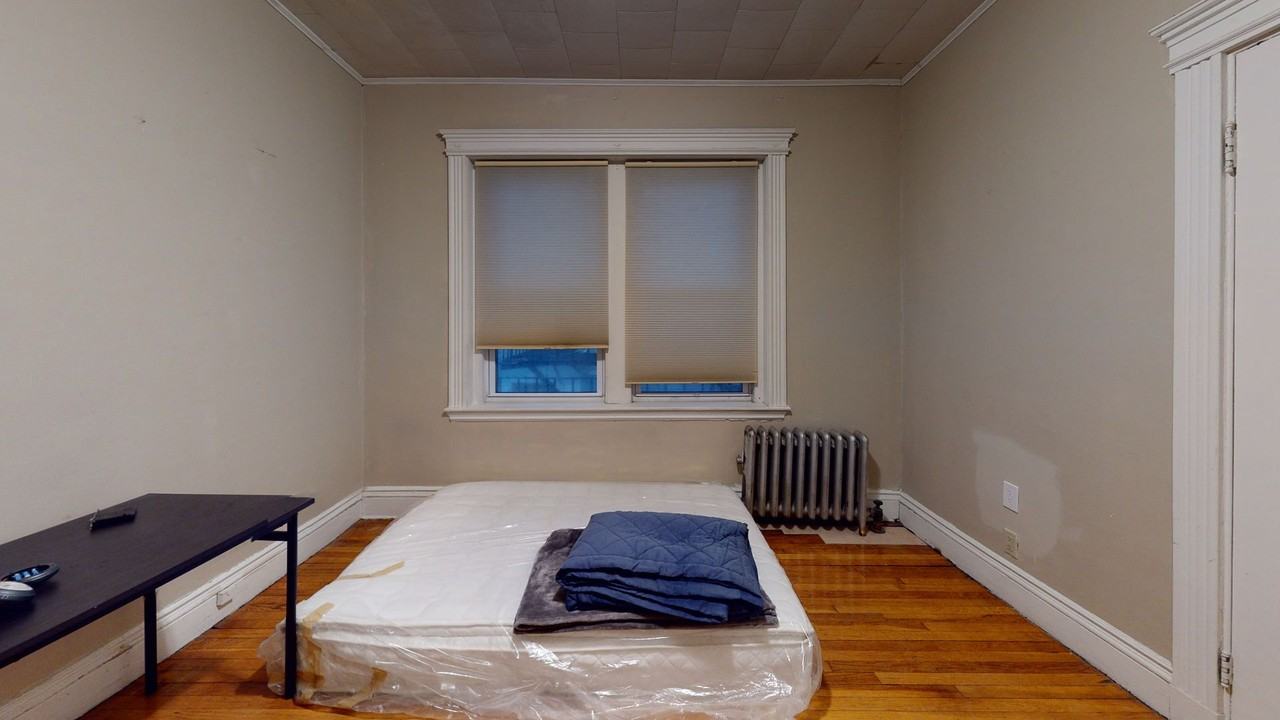 62 Charlesgate E - Photo 3 of 7