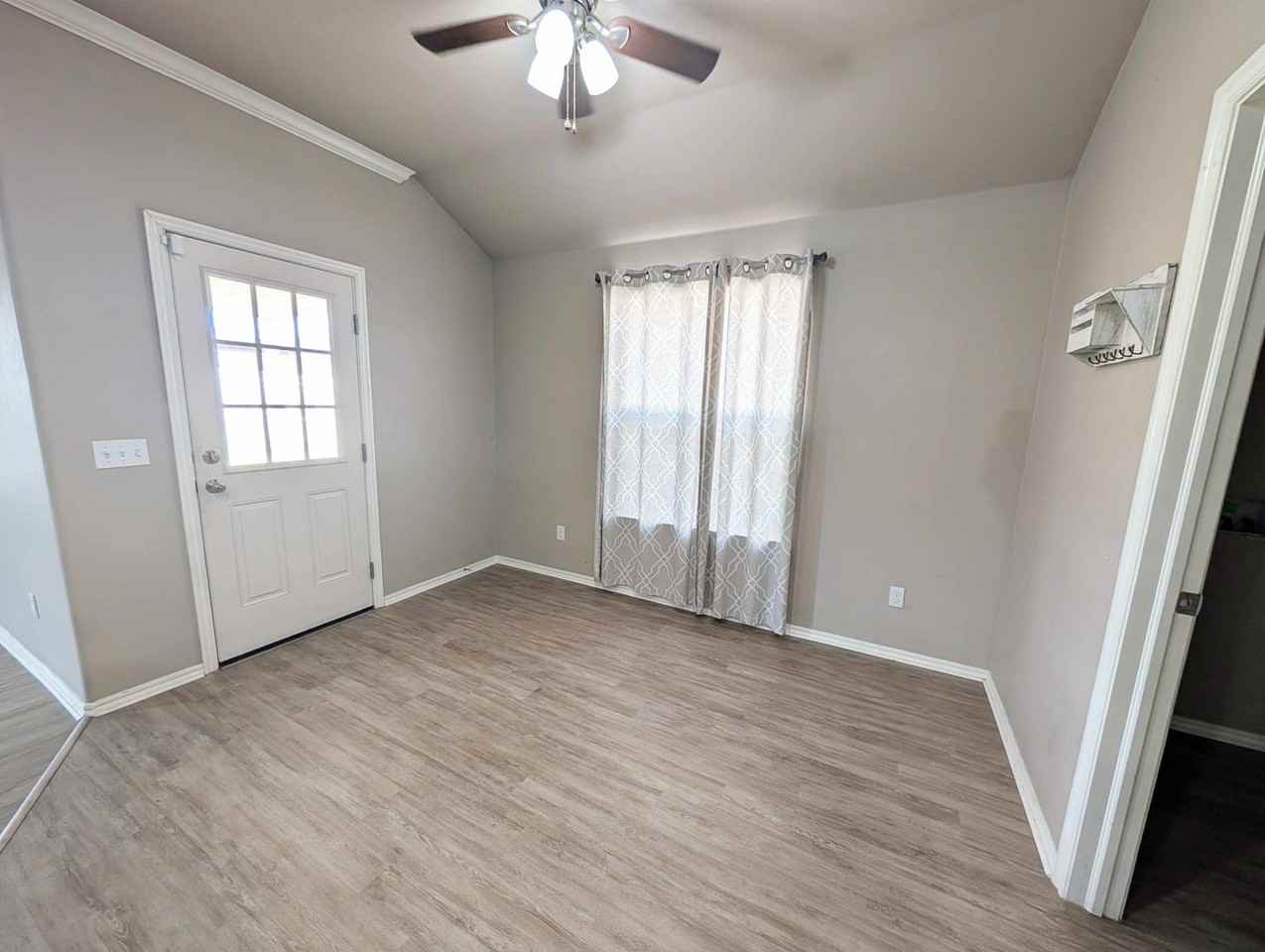 10728 Nw 27th St - Photo 6 of 13