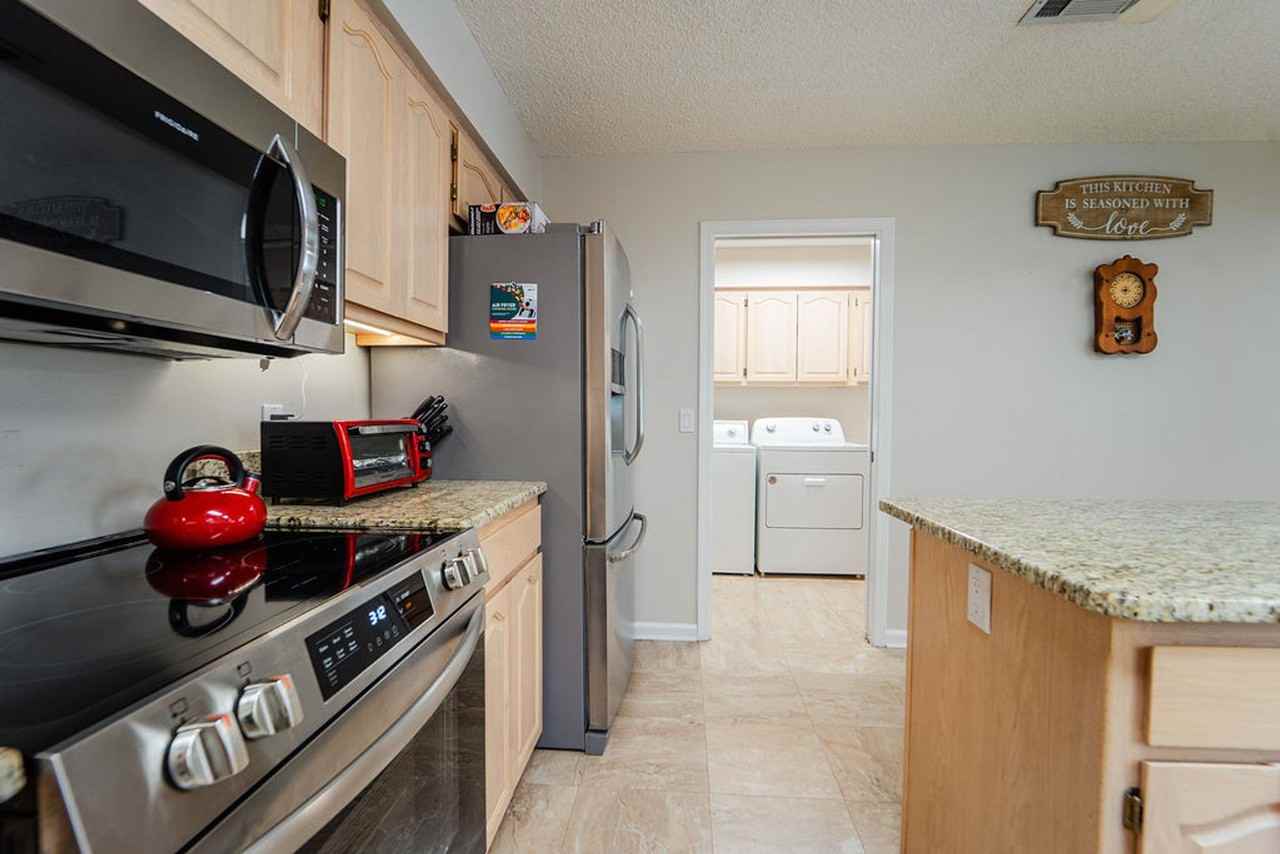 33 Magnifico Way - Photo 6 of 44