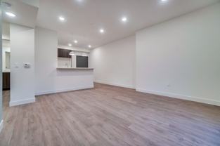 8600 Glenoaks - Photo 1 of 1