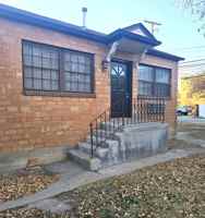 featured image of 923 N 12th St