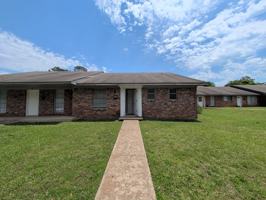 featured image of 2400 Brookridge Dr #07