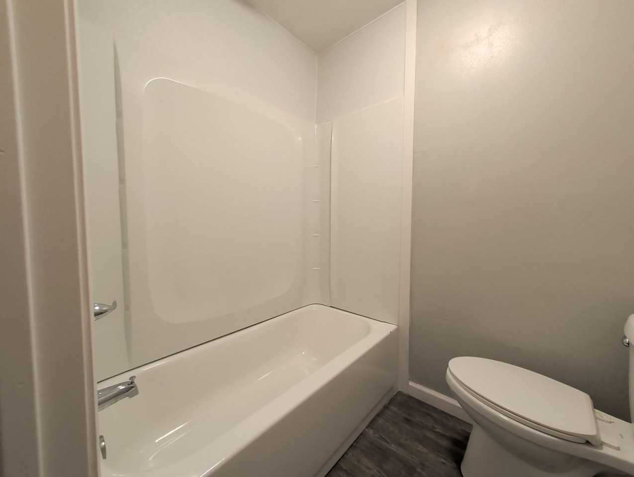 2400 Brookridge Dr #12 - Photo 5 of 9