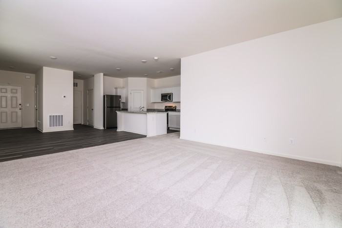 3002 Winding Ridge Dr W - Photo 4 of 16