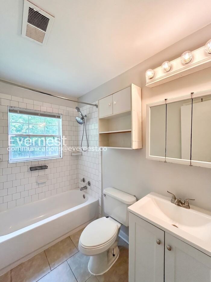 1921 Wigglesworth Rd - Photo 7 of 20