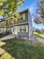 featured image of 2040 Oakcrest Cir