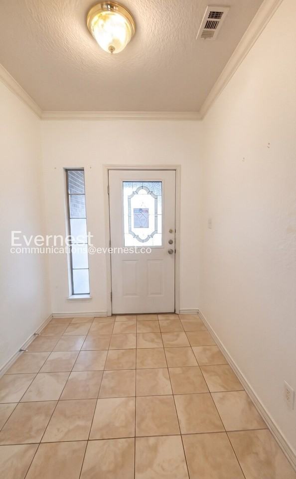3705 Barbed Wire Dr - Photo 3 of 24