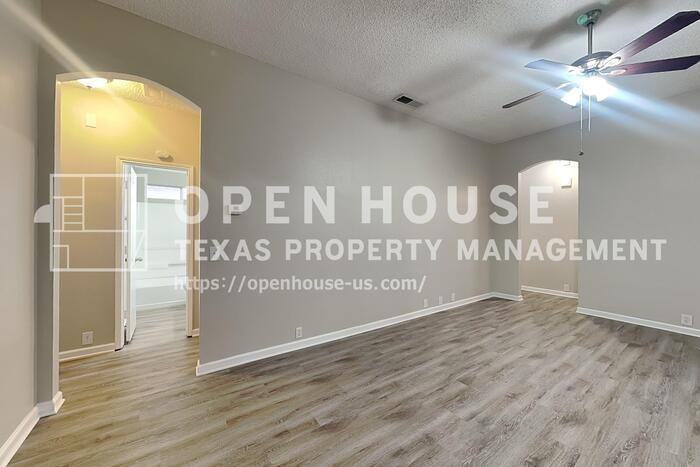 10512 Preston Vineyard Dr - Photo 4 of 26