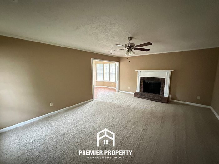 4173 Oak Wind Dr - Photo 3 of 21
