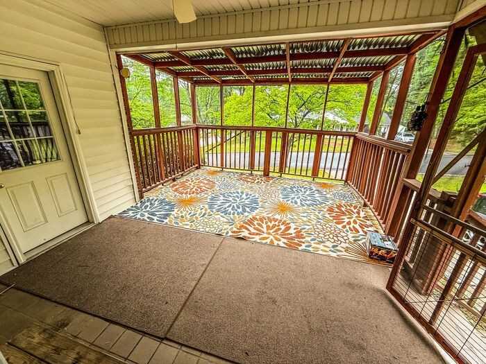 4717 Radcliff Rd - Photo 4 of 16