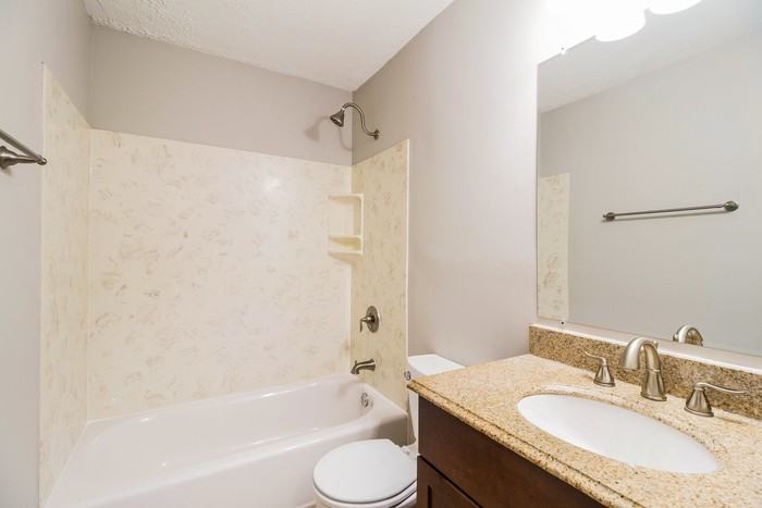 682 Mimosa Ct - Photo 7 of 10