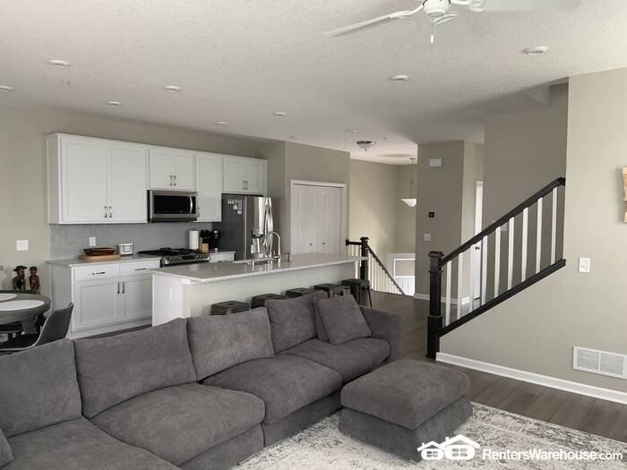 7689 Anthony Path - Photo 7 of 28