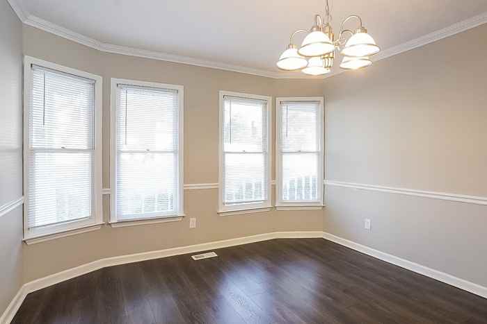 2323 Casaba Dr - Photo 3 of 10