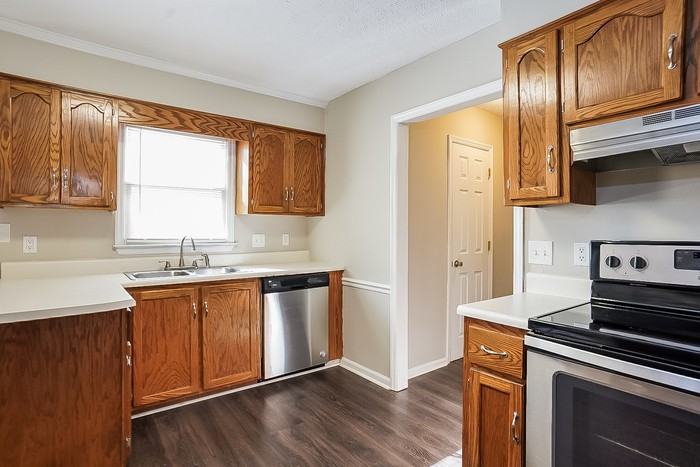 2323 Casaba Dr - Photo 4 of 10