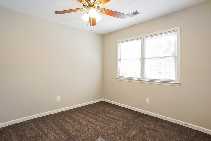 2323 Casaba Dr - Photo 7 of 10