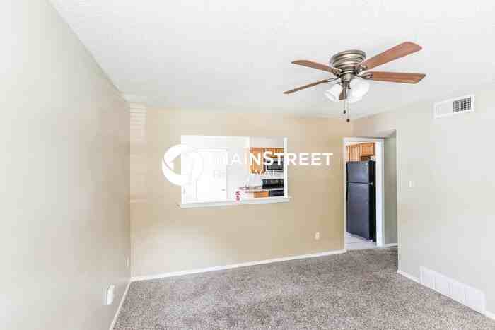6570 Riverdale Rd - Photo 5 of 16