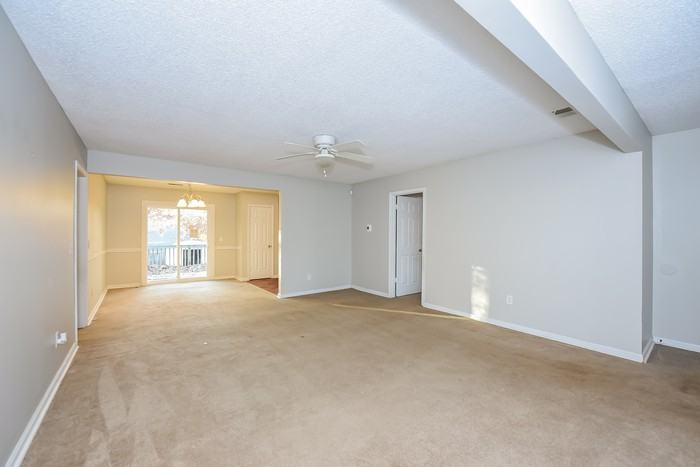 228 Chadford Rd - Photo 4 of 12