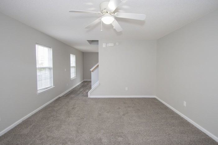 609 Green Pasture Ct - Photo 3 of 8