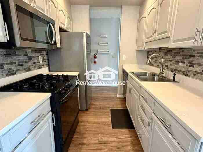 1782 S Trenton St #2 - Photo 5 of 21