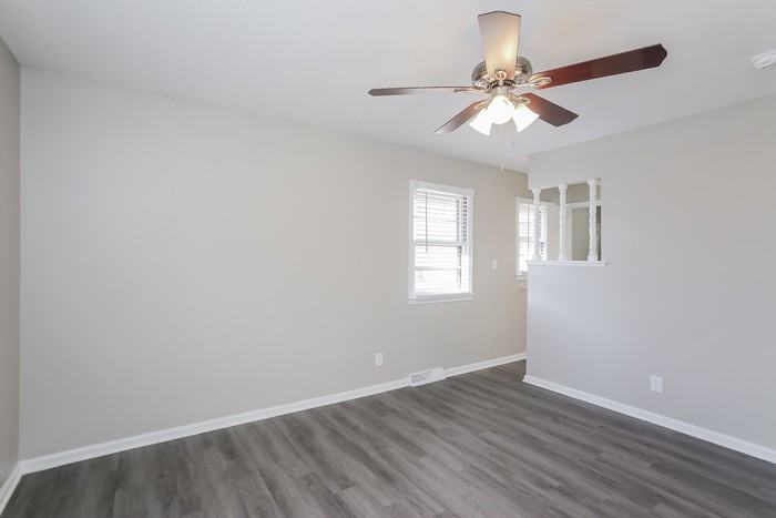 3624 Ne West Park Dr - Photo 5 of 10