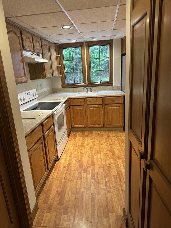 24 Haverhill St - Photo 7 of 15