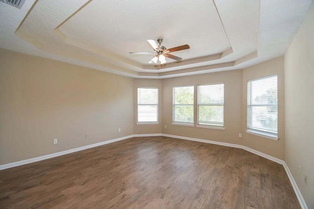 1425 Terrace Ave #NA - Photo 2 of 7