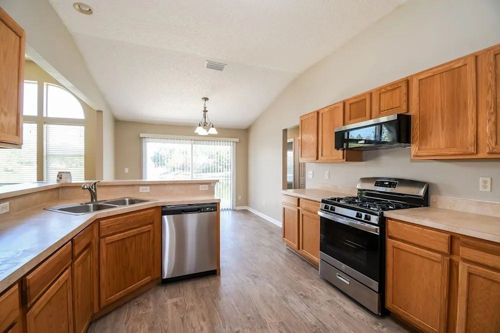 1425 Terrace Ave #NA - Photo 3 of 7