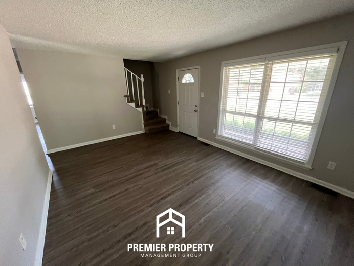 4977 Knight Arnold Rd - Photo 2 of 20