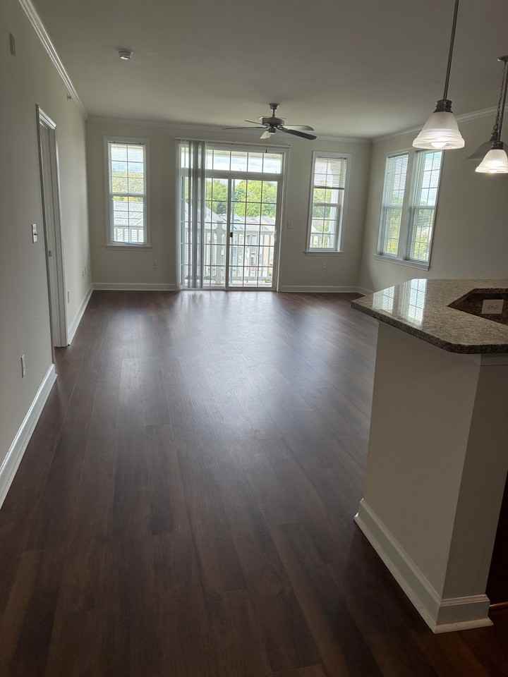 2409 Highpoint View Ct #100 - Photo 5 of 5