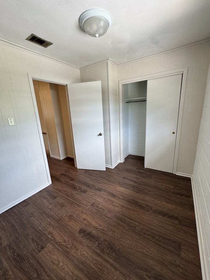 494 Central Ave #4 - Photo 6 of 7