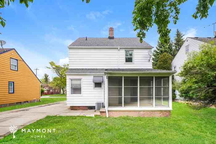 370 Lloyd Rd - Photo 3 of 3