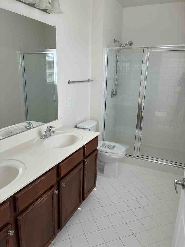 2401 Highpoint View Ct #403 - Photo 4 of 6
