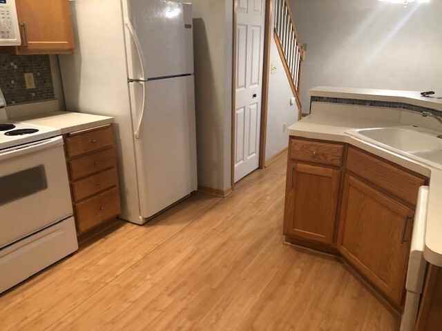 1939 Bluestem Ln - Photo 3 of 9